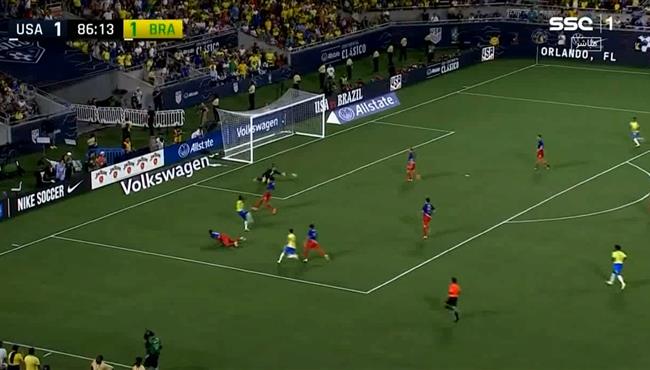 حارس امريكا يحرم فينيسيوس جونيور من تسجيل هدف فوز قاتل لـ البرازيل