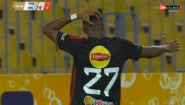 موديست يهدر هدف محقق للاهلي امام فاركو بالدوري المصري