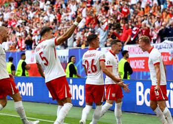 فيديو آدم بوكسا يسجل هدف بولندا الأول أمام هولندا في يورو 2024
