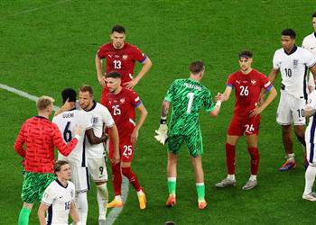 رجل مباراة إنجلترا وصربيا في يورو 2024