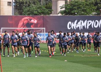 مران الأهلي كولر يحاضر اللاعبين استعدادا لمواجهة الاتحاد السكندري ووسام أبو علي يواصل التأهيل