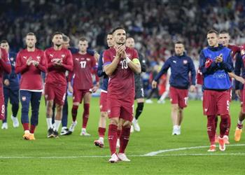 يويفا يفتح تحقيق ا ضد صربيا بعد أحداث مباراة إنجلترا