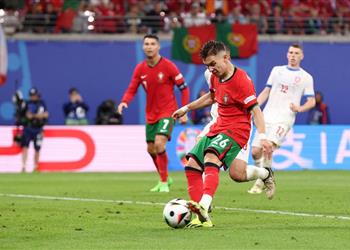 فيديو البرتغال تقتنص فوز ا ثمين ا في الوقت القاتل من التشيك بـ يورو 2024