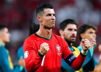 مواصل ا كتابة التاريخ رونالدو يحقق رقم ا قياسي ا بعد مشاركته في مباراة البرتغال والتشيك