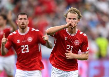 فيديو صاروخية رائعة هيولماند يسجل هدف تعادل الدنمارك أمام إنجلترا