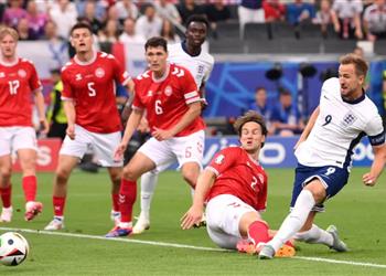رجل مباراة إنجلترا والدنمارك في يورو 2024
