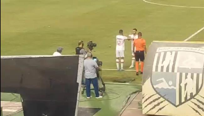 لحظة خروج عبد الله السعيد في مباراة فاركو وتحية جماهير الزمالك له