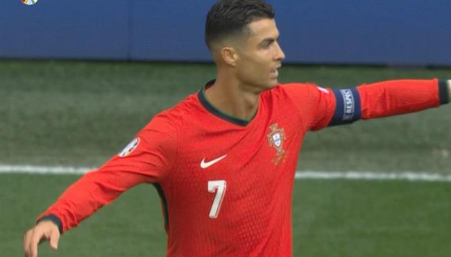 اسيست رونالدو هدف البرتغال الثالث في مرمي تركيا