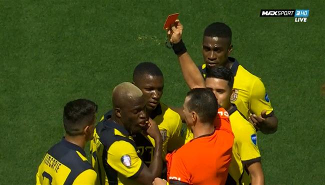 طرد إينير فالنسيا في مباراة الاكوادور وفنزويلا بكوبا امريكا