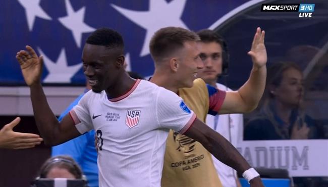 هدف الولايات المتحدة الامريكية الثاني في مرمي بوليفيا بكوبا أمريكا