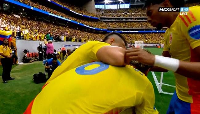 هدف كولومبيا الاول في مرمي باراجواي بكوبا امريكا