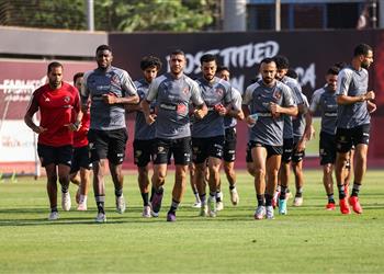 مران الأهلي كولر يحاضر اللاعبين وتدريبات بدنية استعداد ا لـ فاركو في الدوري