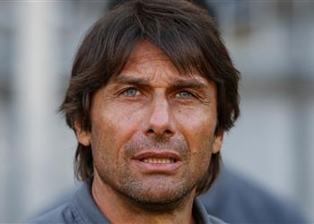 كونتي يوجه رسالة قوية إلى وكيل ووالد كفاراتسخيليا بشأن مستقبله مع نابولي