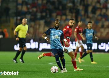 من البطل المباريات المتبقية لـ الأهلي وبيراميدز في الدوري المصري حتى نهايته