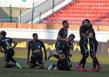 فيديو بتصويبة صاروخية جيفرسون إنكادا ي سجل هدف فاركو الأول أمام الأهلي
