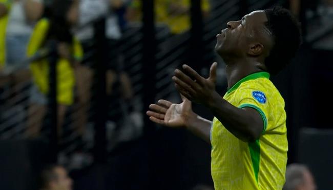 هدف فينيسيوس جونيور الاول في مرمي باراجواي بكوبا امريكا