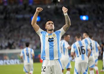 فيديو العلامة الكاملة ثنائية لاوتارو مارتينيز تقود الأرجنتين إلى تخطي بيرو في كوبا أمريكا