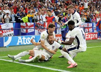 فيديو التأهل يقترب هاري كين يسجل هدف إنجلترا الثاني أمام سلوفاكيا