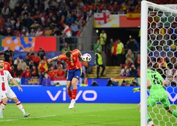 فيديو رأسية متقنة فابيان رويز يسجل هدف إسبانيا الثاني أمام جورجيا