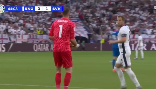 لفته رائعة من هاري كين في مباراة انجلترا وسلوفاكيا