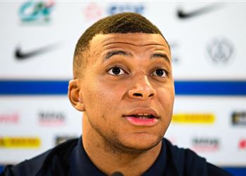 مبابي لن أبصق في وجه باريس سان جيرمان رغم تعاملهم العنيف معي وتعلمت ألا أبكي