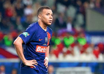 ليكيب باريس سان جيرمان يعاقب مبابي بطريقة خاصة بعد انتقاله مجان ا إلى ريال مدريد