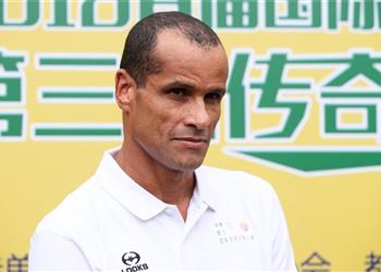 ريفالدو يكشف احتياجات برشلونة في الموسم الجديد ويؤكد التعاقد مع فليك خطوة إيجابية