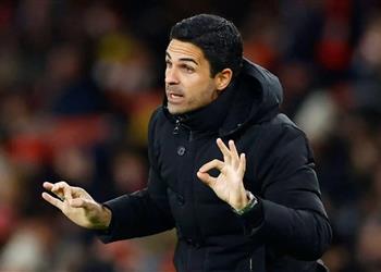 تقارير آرسنال ينافس باريس سان جيرمان للتعاقد مع صفقة من الدوري الفرنسي