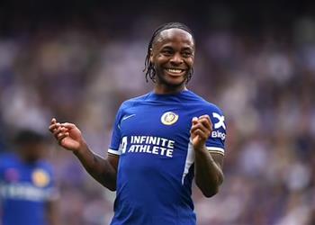 تقارير توضح حقيقة رغبة مورينيو في ضم ستيرلينج إلى فنربخشة