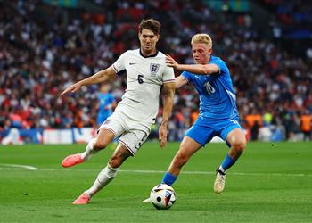 ساوثجيت يعلق على إصابة جون ستونز ويصر ح لعبنا بشكل مفكك أمام آيسلندا