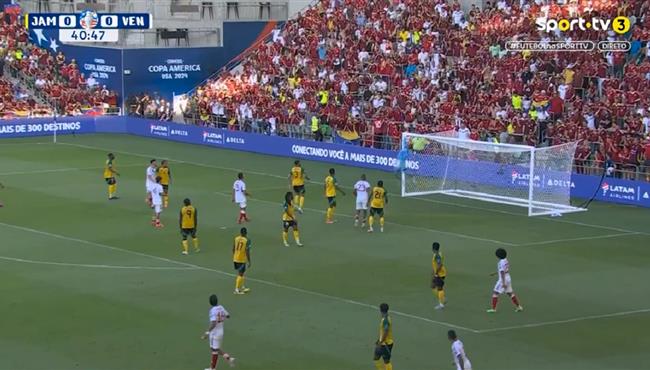 لاعب فنزويلا كاد ان يسجل هدف رائع امام جامايكا في كوبا امريكا