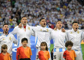 تشكيل الأرجنتين أمام كندا في نصف نهائي كوبا أمريكا 2024 ميسي أساسي ا