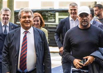 انطلاق عهد فليك برشلونة يبدأ فترة الإعداد للموسم الجديد