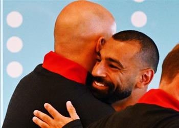 صور اللقاء الأول مع سلوت محمد صلاح ينضم لتدريبات ليفربول