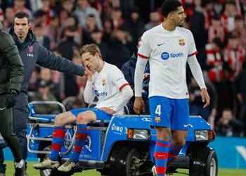 إصابة دي يونج تجبره على اتخاذ قرار حاسم