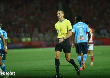 سمير عثمان ركلة جزاء الأهلي أمام بيراميدز غير صحيحة وهناك أخرى لم تحتسب