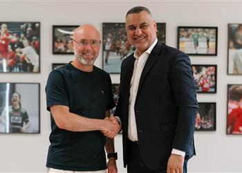 الأهلي يحدد موعد تقديم ستيفان مادسن مدرب فريق اليد الجديد