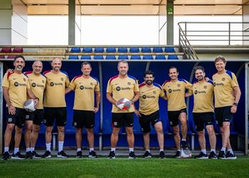 موندو ديبورتيفو مفاجأتان لـ فليك في تدريبات برشلونة