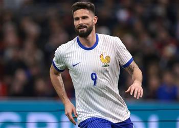 رسمي ا جيرو يعلن اعتزاله اللعب مع منتخب فرنسا