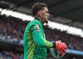 مانشستر سيتي يرد على عرض النصر السعودي لضم إيدرسون