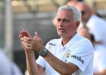 مورينيو مع فناربخشة خطوة إلى الخلف وماذا يفعل مع لاعبه المصري