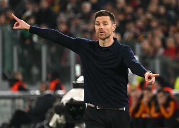 سكاي مدافع ليفربول السابق يقترب من الانتقال إلى باير ليفركوزن