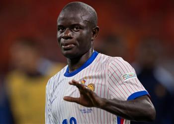 كانتي في محادثات للعودة إلى الدوري الإنجليزي