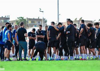 مران الزمالك تدريبات بدنية للاعبين استعداد ا لـ الداخلية وتأهيل عبد الله السعيد