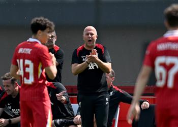 هناك شيء أهم سلوت يعلق على خسارة ليفربول في أول مباراة ودية تحت قيادته