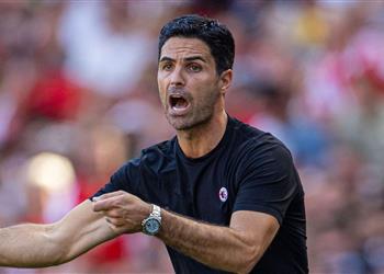 تقارير أرتيتا يرفض رحيل لاعب آرسنال رغم عدم مشاركته