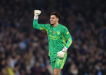 ديلي ميل اتحاد جدة يبدأ مفاوضاته مع مانشستر سيتي من أجل إيدرسون