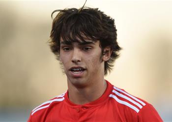 سبورت جواو فيليكس يبتعد عن برشلونة والوجهة المقبلة مفاجأة