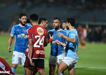 فيديو حسين الشحات يتسبب في طرد محمد الشيبي من مباراة الأهلي وبيراميدز