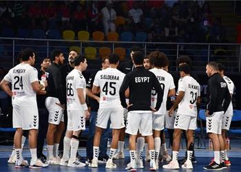 خاص إصابة لاعب منتخب مصر لكرة اليد قبل انطلاق أولمبياد باريس وعودته إلى مصر
